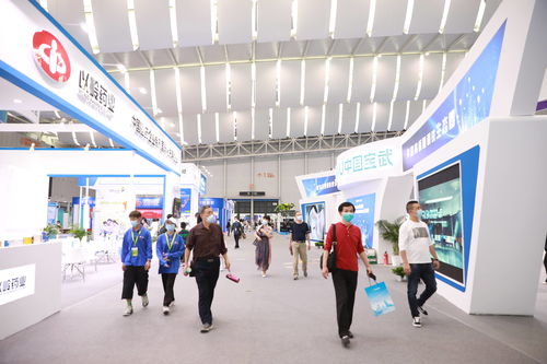 佛山科创盛宴 全国发明展2300余项成果汇聚，教育科技引领未来